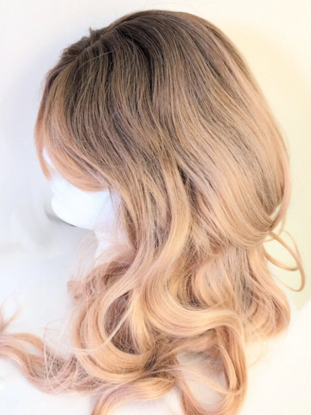 Blonde Wig Synthetic Wavy Curly Hair 22 Inches Ombre Gradient Brown Gyaru